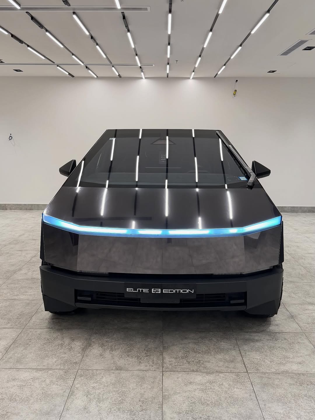 Tesla Cybertruck Thumbnail 2