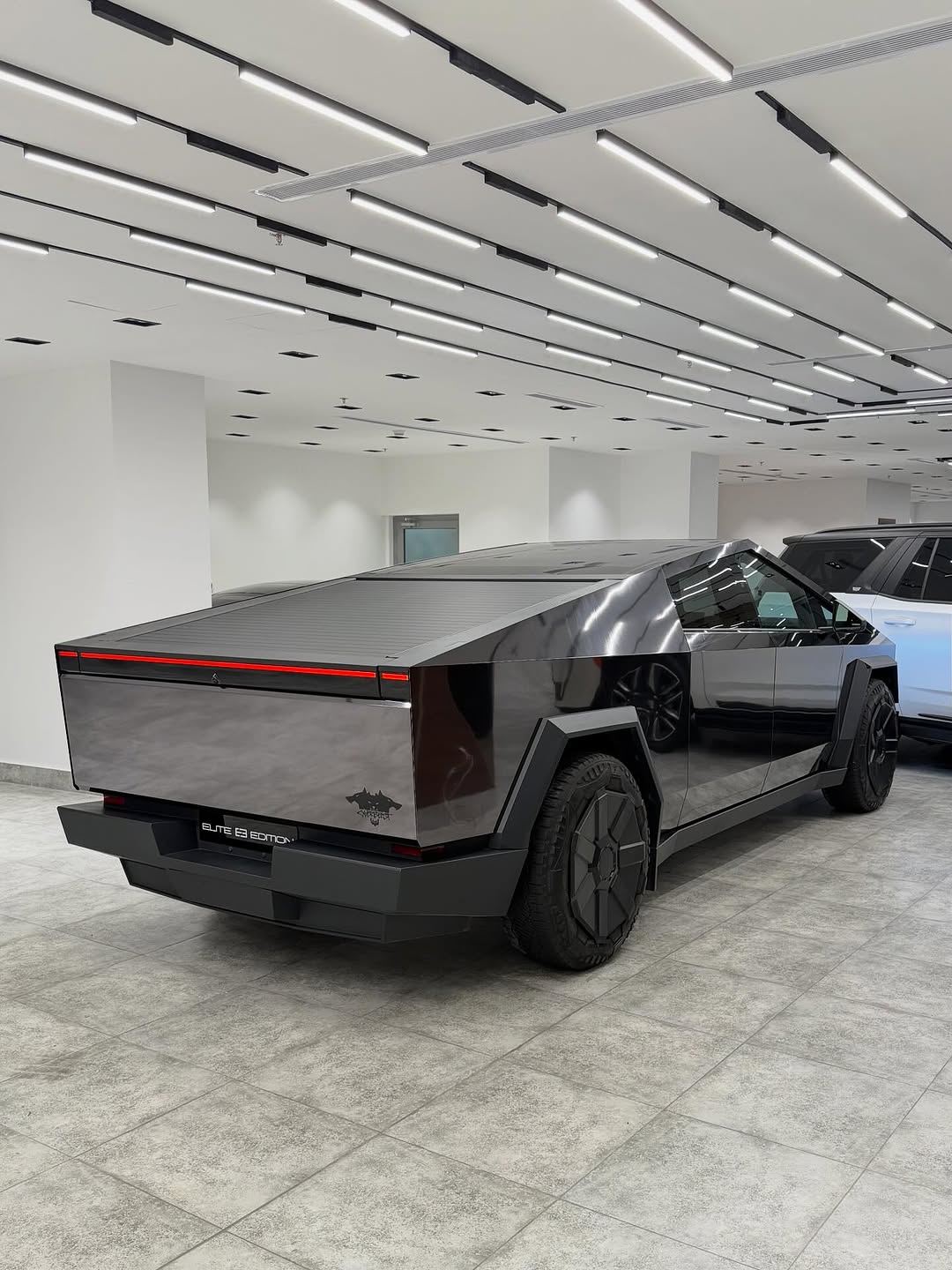 Tesla Cybertruck Thumbnail 12